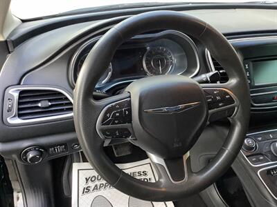 2016 Chrysler 200 Sedan 4D Limited 2.4L I4   - Photo 16 - Crest Hill, IL 60403