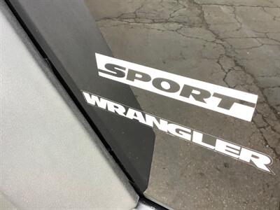 2012 Jeep Wrangler Sport   - Photo 30 - Crest Hill, IL 60403