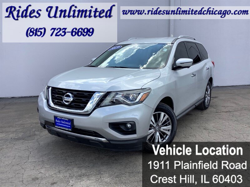 2019 Nissan Pathfinder SL's photo