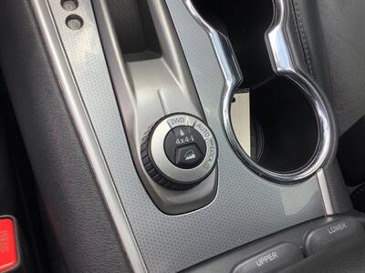 2019 Nissan Pathfinder SL   - Photo 40 - Crest Hill, IL 60403