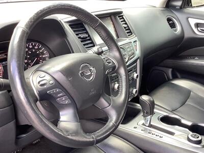 2019 Nissan Pathfinder SL   - Photo 24 - Crest Hill, IL 60403