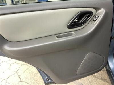 2006 Ford Escape XLT Sport   - Photo 35 - Crest Hill, IL 60403