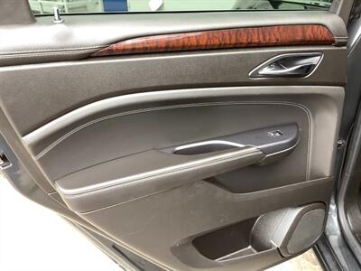 2014 Cadillac SRX Luxury Collection   - Photo 17 - Crest Hill, IL 60403