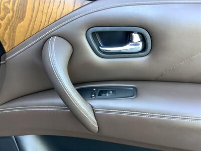 2015 INFINITI QX80 7-Passenger   - Photo 32 - Crest Hill, IL 60403