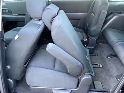 2010 Mazda Mazda5 Sport   - Photo 21 - Crest Hill, IL 60403