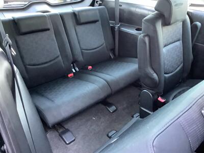 2010 Mazda Mazda5 Sport   - Photo 23 - Crest Hill, IL 60403