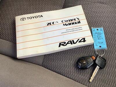 2005 Toyota RAV4   - Photo 23 - Crest Hill, IL 60403
