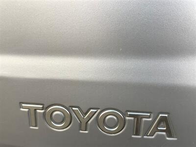 2005 Toyota RAV4   - Photo 26 - Crest Hill, IL 60403