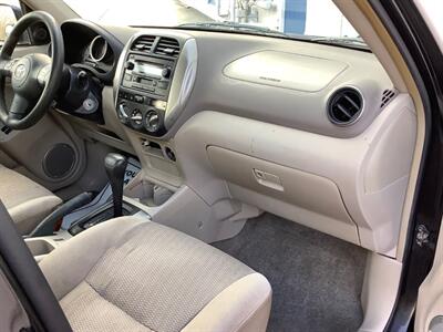 2005 Toyota RAV4   - Photo 22 - Crest Hill, IL 60403