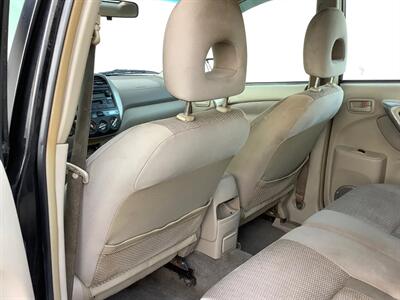 2005 Toyota RAV4   - Photo 18 - Crest Hill, IL 60403