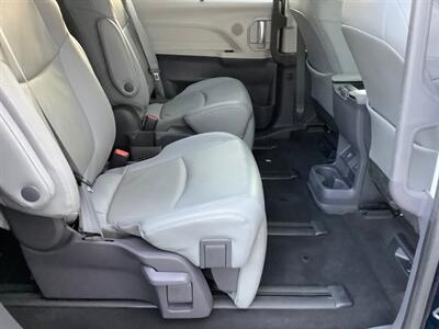 2021 Toyota Sienna Limited 7-Passenger   - Photo 29 - Crest Hill, IL 60403