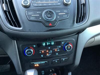 2017 Ford Escape SE   - Photo 32 - Crest Hill, IL 60403