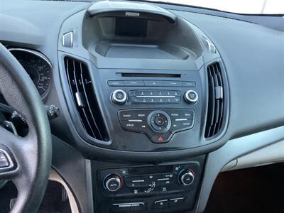 2017 Ford Escape SE   - Photo 13 - Crest Hill, IL 60403