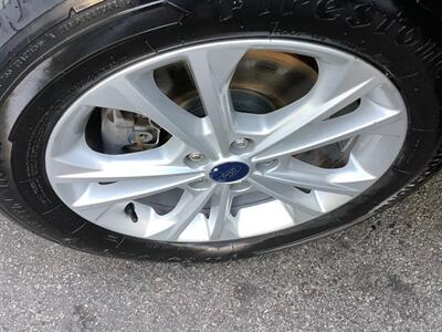 2017 Ford Escape SE   - Photo 24 - Crest Hill, IL 60403