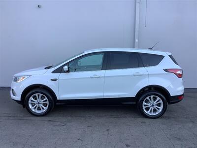 2017 Ford Escape SE   - Photo 3 - Crest Hill, IL 60403