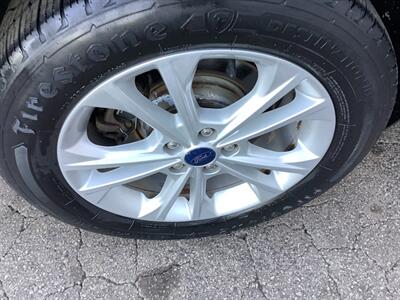 2017 Ford Escape SE   - Photo 41 - Crest Hill, IL 60403