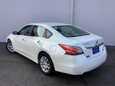 2014 Nissan Altima 2.5 S   - Photo 4 - Crest Hill, IL 60403