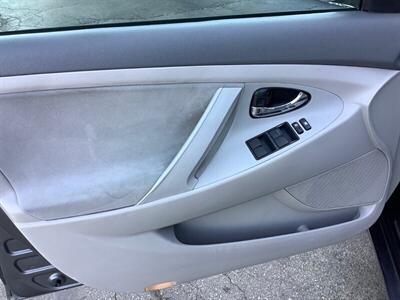 2009 Toyota Camry Hybrid - Photo 9 - Crest Hill, IL 60403