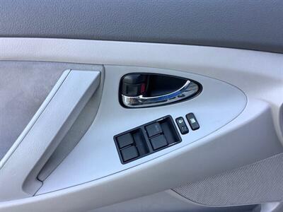 2009 Toyota Camry Hybrid - Photo 10 - Crest Hill, IL 60403