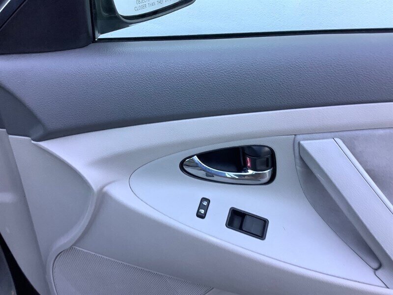 2009 Toyota Camry Hybrid photo 22