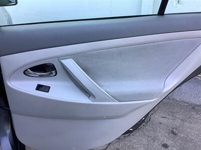 2009 Toyota Camry Hybrid - Photo 23 - Crest Hill, IL 60403