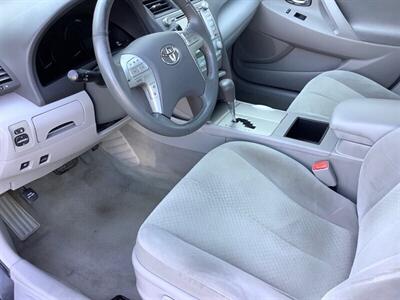 2009 Toyota Camry Hybrid - Photo 12 - Crest Hill, IL 60403