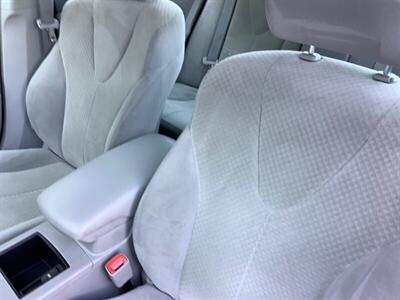 2009 Toyota Camry Hybrid - Photo 19 - Crest Hill, IL 60403