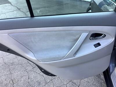 2009 Toyota Camry Hybrid - Photo 21 - Crest Hill, IL 60403