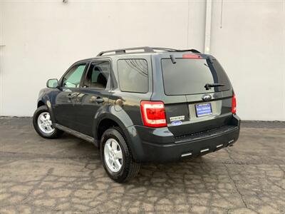 2009 Ford Escape XLT - Photo 4 - Crest Hill, IL 60403