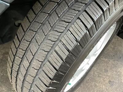 2009 Ford Escape XLT - Photo 38 - Crest Hill, IL 60403