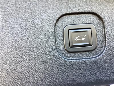2016 Chevrolet Equinox LTZ - Photo 21 - Crest Hill, IL 60403