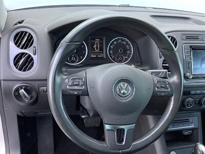 2017 Volkswagen Tiguan 2.0T SEL - Photo 17 - Crest Hill, IL 60403