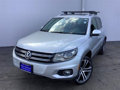 2017 Volkswagen Tiguan 2.0T SEL - Photo 2 - Crest Hill, IL 60403