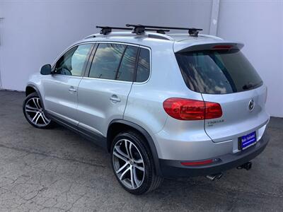 2017 Volkswagen Tiguan 2.0T SEL - Photo 4 - Crest Hill, IL 60403