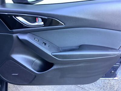 2015 Mazda Mazda3 i Touring   - Photo 30 - Crest Hill, IL 60403