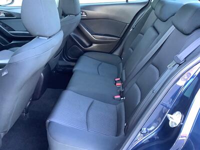 2015 Mazda Mazda3 i Touring   - Photo 27 - Crest Hill, IL 60403
