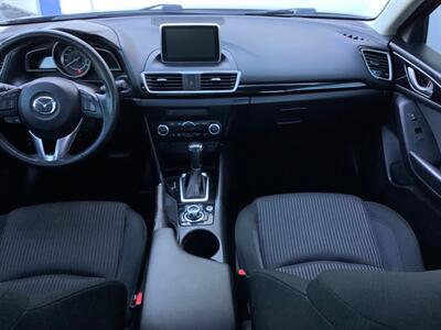 2015 Mazda Mazda3 i Touring   - Photo 39 - Crest Hill, IL 60403