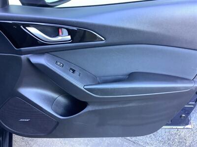 2015 Mazda Mazda3 i Touring   - Photo 30 - Crest Hill, IL 60403