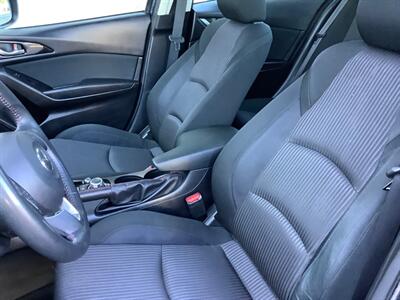 2015 Mazda Mazda3 i Touring   - Photo 24 - Crest Hill, IL 60403