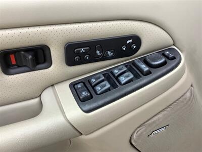 2004 Cadillac Escalade   - Photo 11 - Crest Hill, IL 60403
