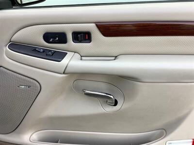 2004 Cadillac Escalade   - Photo 33 - Crest Hill, IL 60403