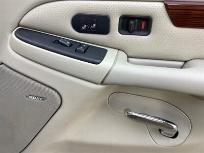 2004 Cadillac Escalade   - Photo 34 - Crest Hill, IL 60403