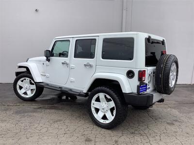 2011 Jeep Wrangler Unlimited Sahara - Photo 6 - Crest Hill, IL 60403