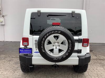 2011 Jeep Wrangler Unlimited Sahara - Photo 7 - Crest Hill, IL 60403