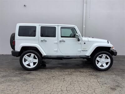 2011 Jeep Wrangler Unlimited Sahara - Photo 2 - Crest Hill, IL 60403