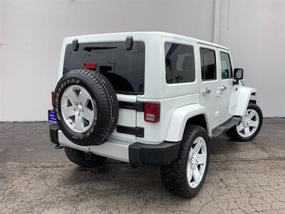 2011 Jeep Wrangler Unlimited Sahara - Photo 8 - Crest Hill, IL 60403