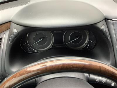 2015 INFINITI QX80   - Photo 26 - Crest Hill, IL 60403