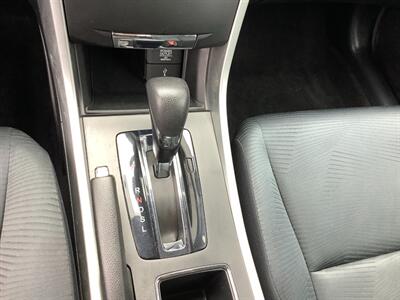 2014 Honda Accord LX   - Photo 19 - Crest Hill, IL 60403