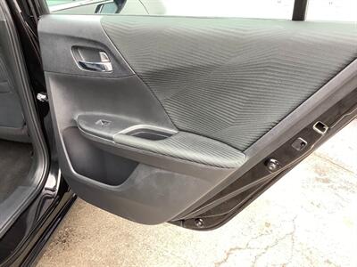 2014 Honda Accord LX   - Photo 25 - Crest Hill, IL 60403