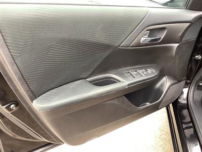 2014 Honda Accord LX   - Photo 12 - Crest Hill, IL 60403